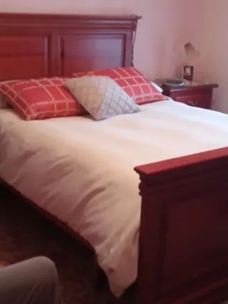 Cama 135 Madera Maciza + Base Tapizada