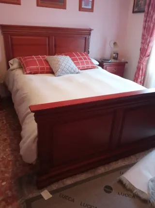 Cama 135 Madera Maciza + Base Tapizada