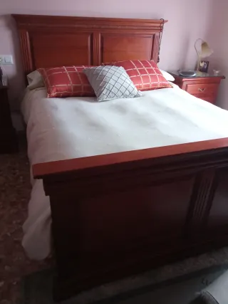 Cama 135 Madera Maciza + Base Tapizada