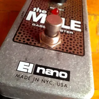 Pedal The Mole Bass Booster