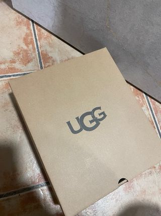 Ugg Tazz II Beige