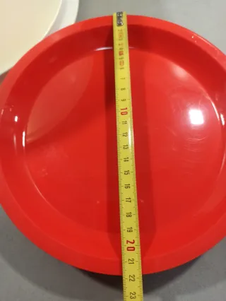 Tupperware + vajilla roja plástico