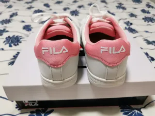 Zapatillas Fila Blancas y Rosas Talla 38