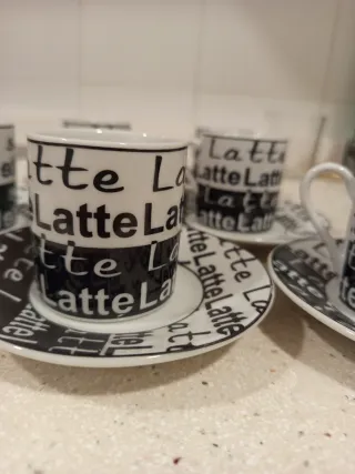 Juego 6 tacitas café con sus platitos