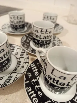 Juego 6 tacitas café con sus platitos