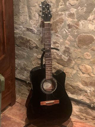 Guitarra Electroacústica G.Bennett + Amplificador