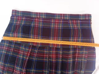 Falda tableada cuadros escoceses