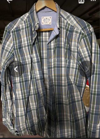 Varias Camisas diferentes marcas