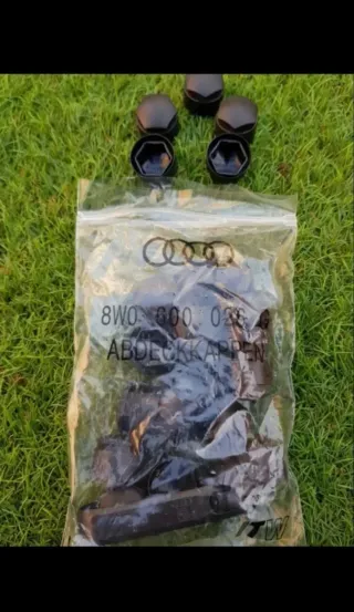 Tapones tapatornillos Audi Originales Nuevos