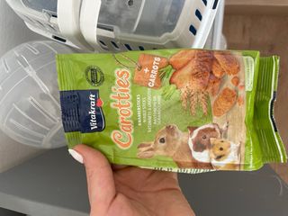 2 Jaulas,bola,arena, lecho igenico, paja y algodon