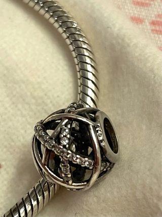 Pulsera Pandora Original + 3 Charms originales