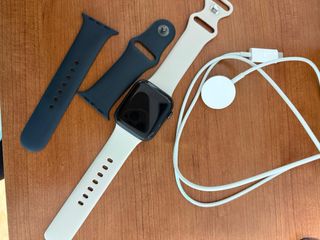 Apple Watch Series 8 - Blu Marina e Bianco