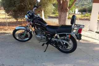 Suzuki GN250