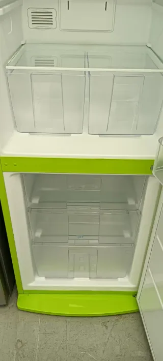 Nevera Combi Verde SVAN NO FROST ENERGÍA A+