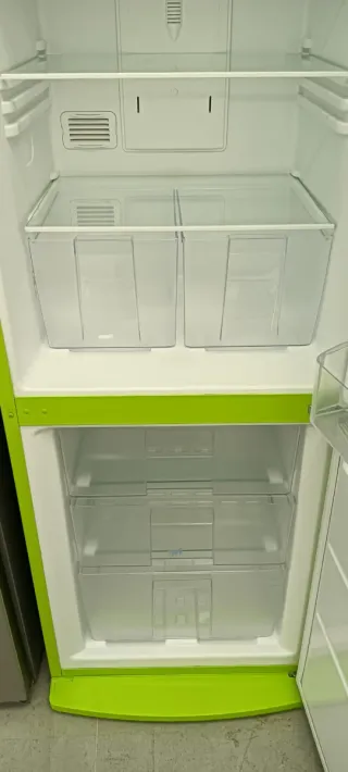 Nevera Combi Verde SVAN NO FROST ENERGÍA A+