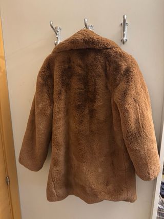 Abrigo pelo Mango marrón