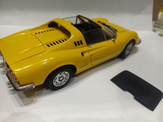 Fujimi Ferrari Dino GTS 1/24
