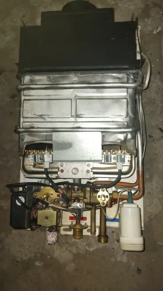 Calentador COINTRA Gas Butano 5L