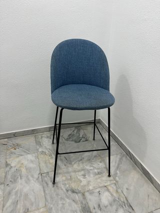 Silla Alta Azul Tapizada
