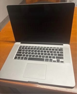 MacBook Pro Retina 15,4 2015