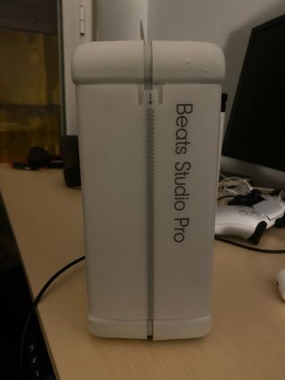 Beats Studio Pro Negros