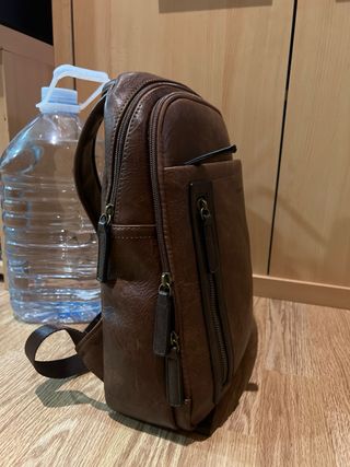 Mochila El Potro Marrón Nueva compacta pequeña