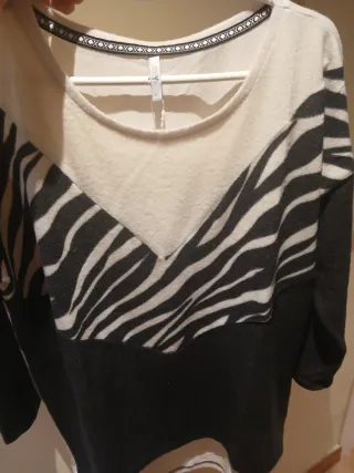 Jersey estampado cebra beige y negro