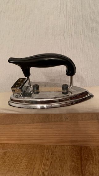 Planchas y tabla antigua