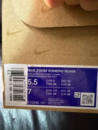 Nike Zoom Vomero Roam Beige/Bianco