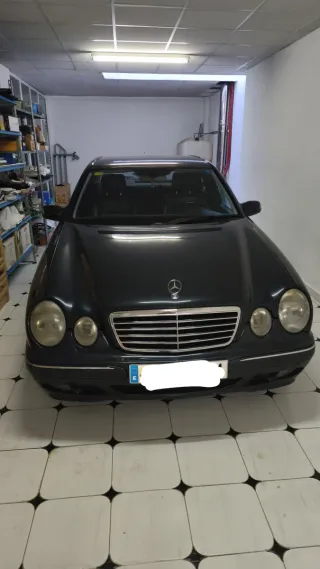 Mercedes-Benz Clase E320 CDI