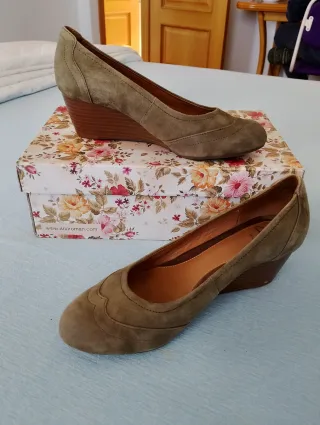 Zapatos de cuña Clarks wide fit