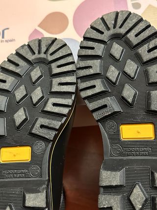 Botines de agua de color negro - Igor