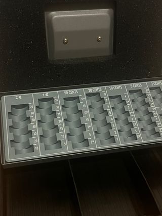 Urge Caja de caudales ARREGUI gris metálica