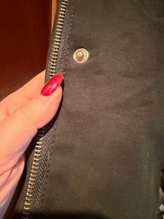 Abrigo verde con cuello de pelo