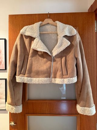 Abrigo corto borreguito tendencia