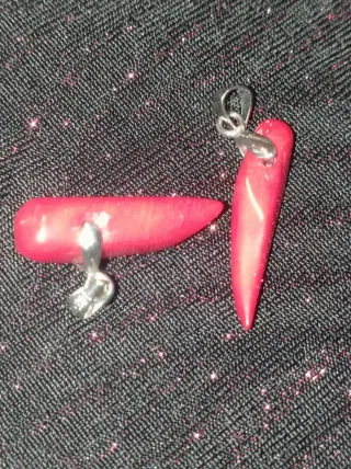 2 Colgante Dije Coral Rojo Natural Colmillo