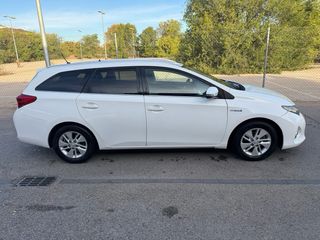 Toyota Auris 2014