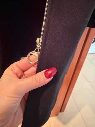 Chaqueta larga negra tendencia