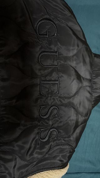 Chaqueta Guess Beige y Negra Talla M