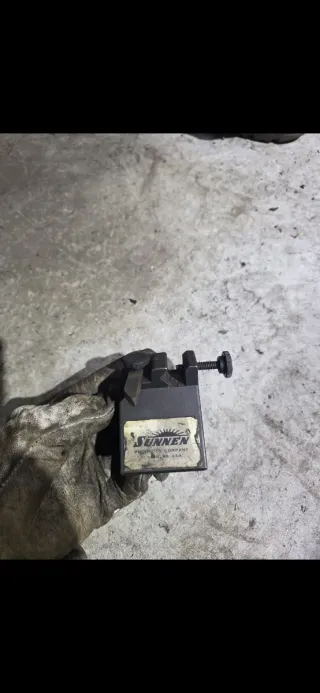 Rectificadora de Asientos de Válvulas Sunnen