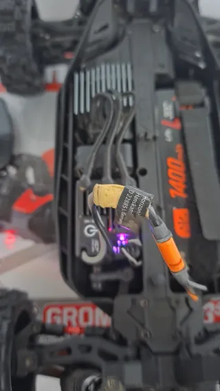 Coche RC Arrma Typhon Grom BLX 3S