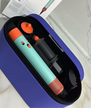 Dyson Airwrap Azul y Naranja