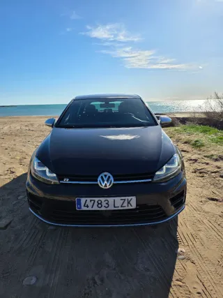 Volkswagen Golf R300