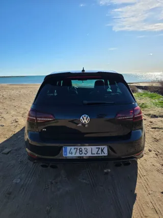 Volkswagen Golf R300