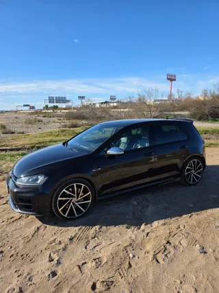 Volkswagen Golf R300