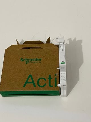 Contacto auxiliar Schneider IEC/EN 60947-5-1