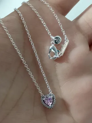 Conjunto. Collar, pendientes, y anillo.