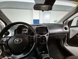 TOYOTA AYGO 2020 ! Unico dueño !