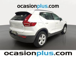 Volvo XC40 T2 Essential 95 kW (129 CV)