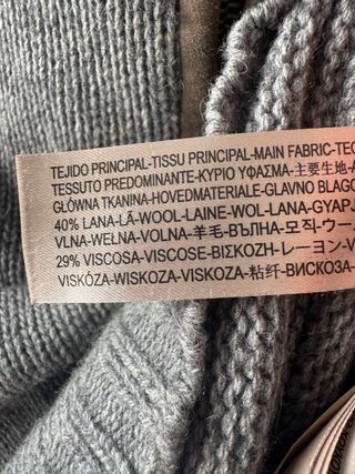 Poncho Massimo Dutti con capucha y pelo